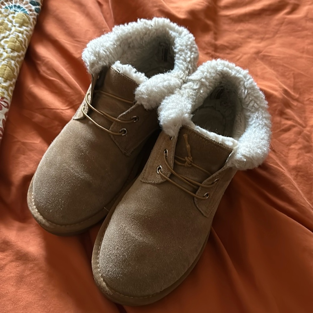 Off brand Ugg slip ons
